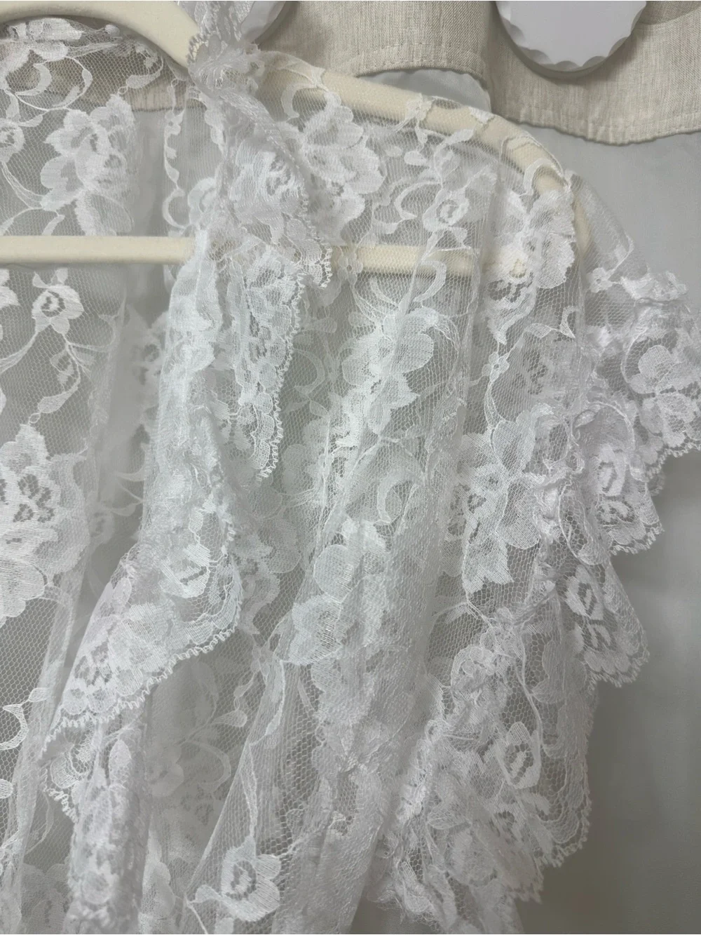 White Floral Lace Robe Ruffle Trim Sheer Short Sleeve Bridal Lingerie Romance OS
